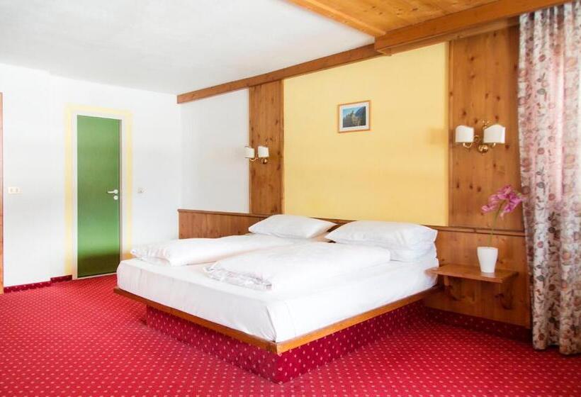 マウンテンビュースタンダードルーム, Sporthotel Kurzras