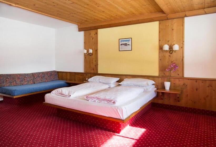 Четырехместный Номер Стандарт, Sporthotel Kurzras