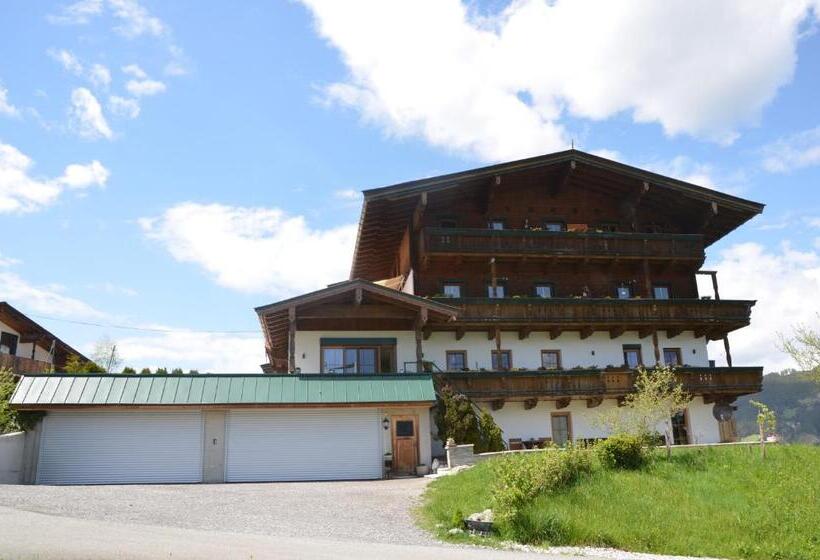 Номер Стандарт, Bergbauernhof Obergaisberg