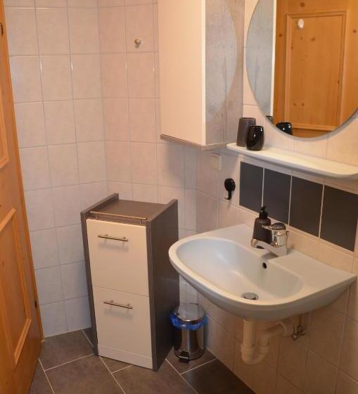 Апартаменты 2 Спальни, Bergbauernhof Obergaisberg