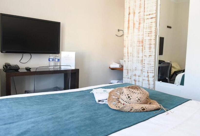 Номер Basic, The Originals Boutique La Villa Ouest & Spa