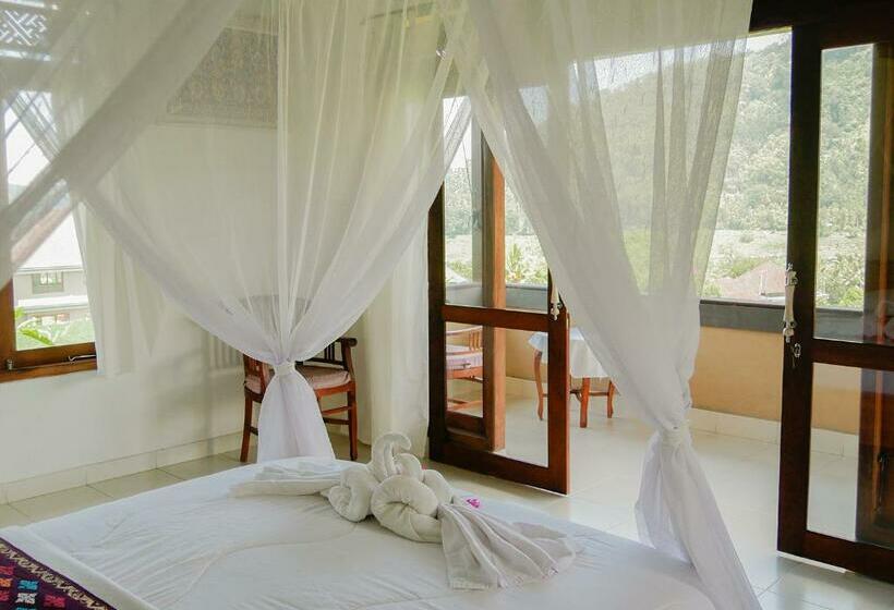 스탠다드 방갈로, Embang Homestay