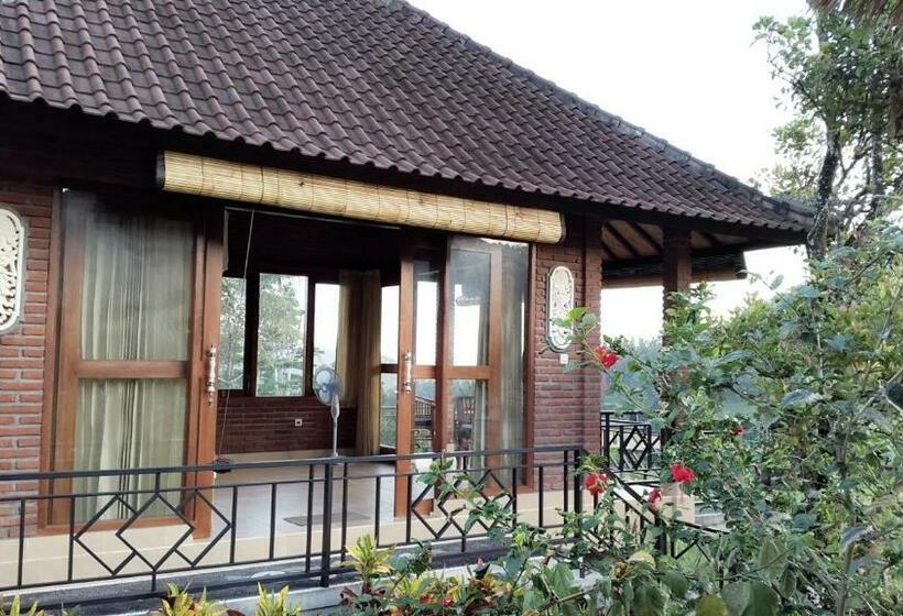 스탠다드 방갈로, Embang Homestay