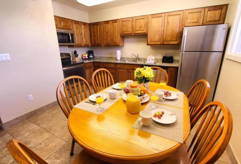 Апартаменты 2 Спальни, Villas At Southgate