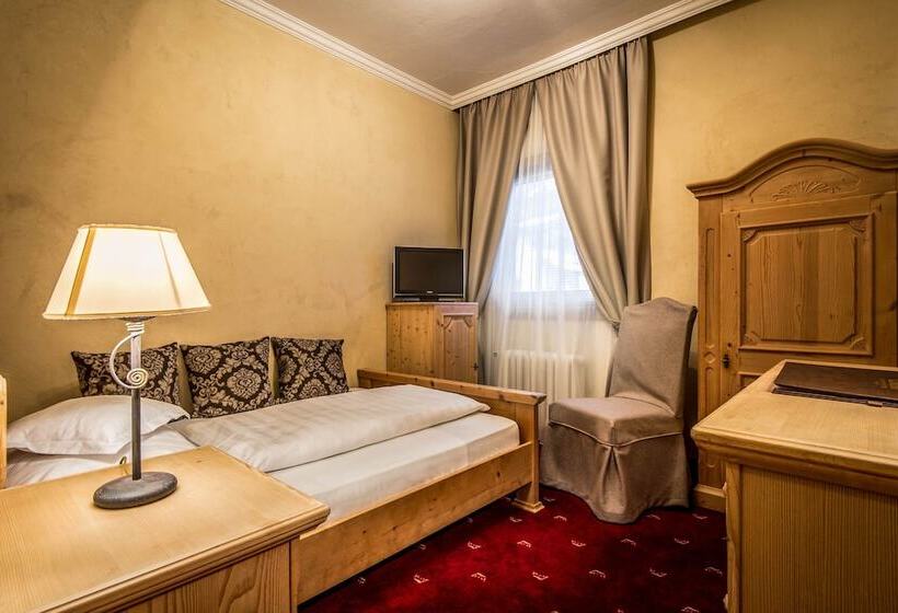 اتاق راحتی یک تخته, Kristallhotel Corona Krone