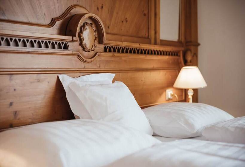 발코니 수피리어 룸, Kristallhotel Corona Krone