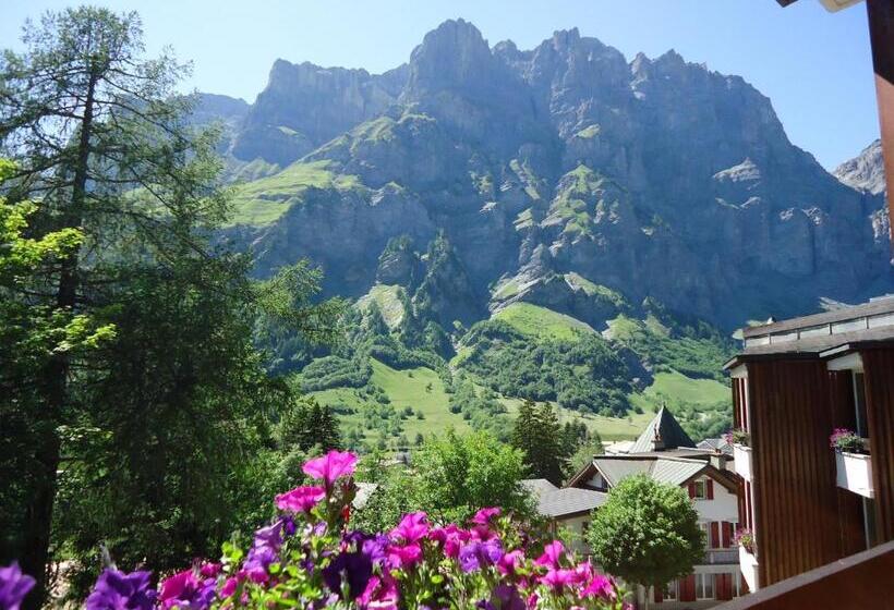 Номер Стандарт с Балконом, Quellenhof Leukerbad