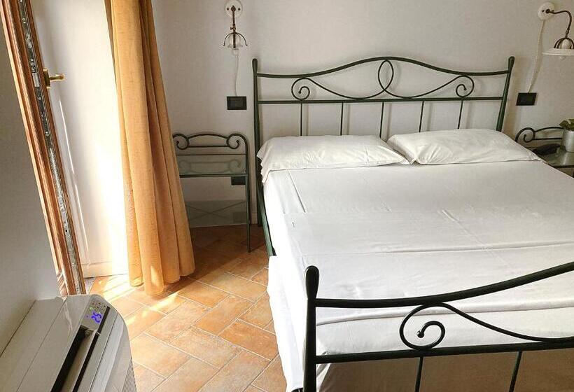 Номер Стандарт, Antichi Cortili