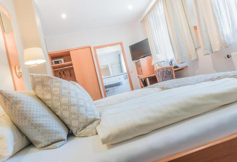 Comfort room with balcony, Logis Hotel Restaurant Dimmer