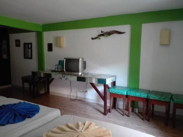 اتاق خانوادگی, Auberge De La Plage