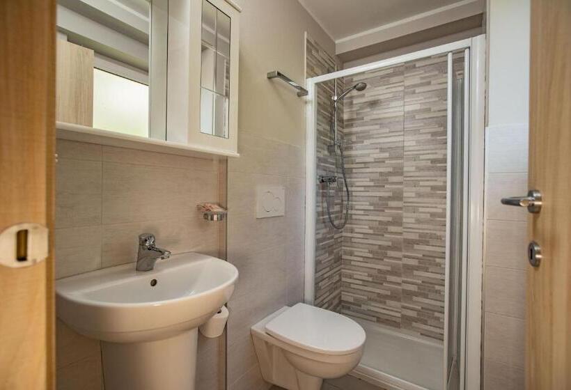 Апартаменты 2 Спальни с Балконом, Residence Des Alpes