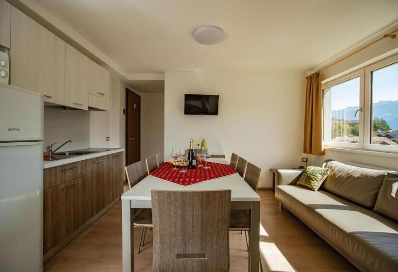 Апартаменты 2 Спальни с Балконом, Residence Des Alpes