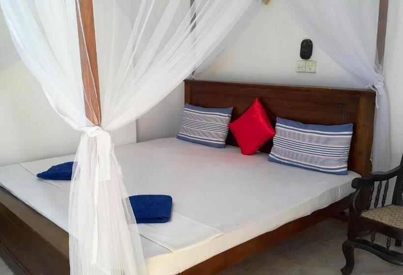 Habitació Estàndard, Calidan