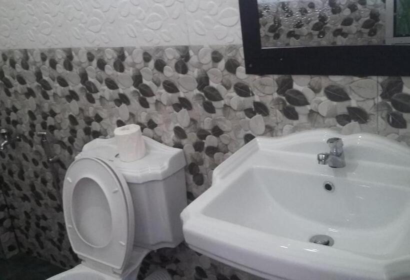 Habitació Triple Estàndard amb Balcó, Calidan