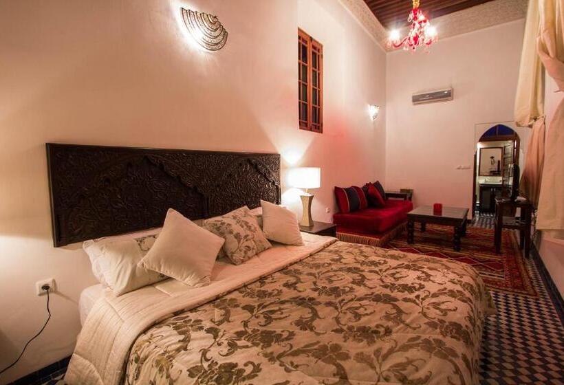 اتاق خانوادگی, Riad Noujoum Medina