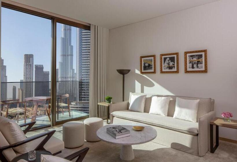 带大床的复式套间, The Dubai Edition