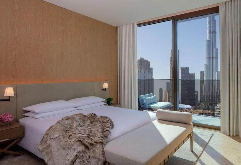 Deluxe Suite King Bed, The Dubai Edition