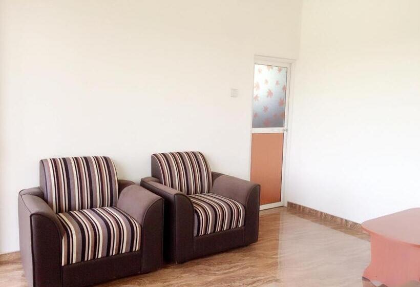 Balkonlu Delüks Oda, Thisara Guest House
