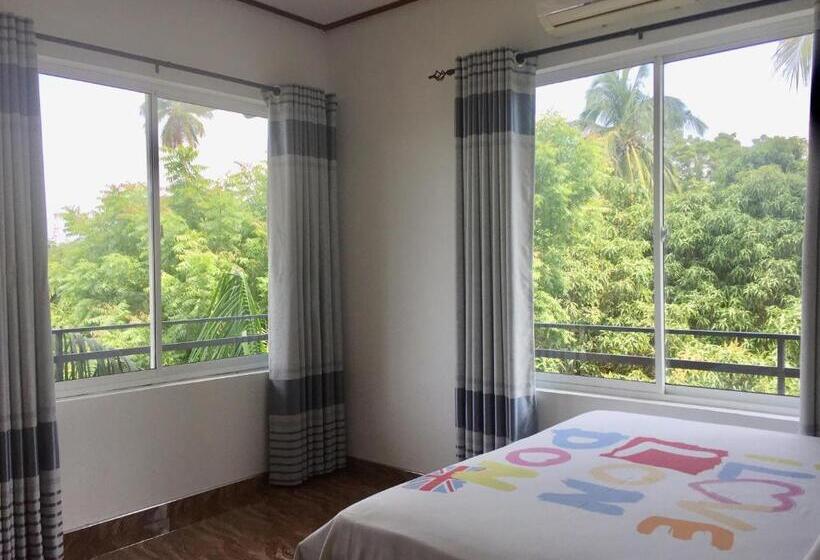 Balkonlu Delüks Oda, Thisara Guest House
