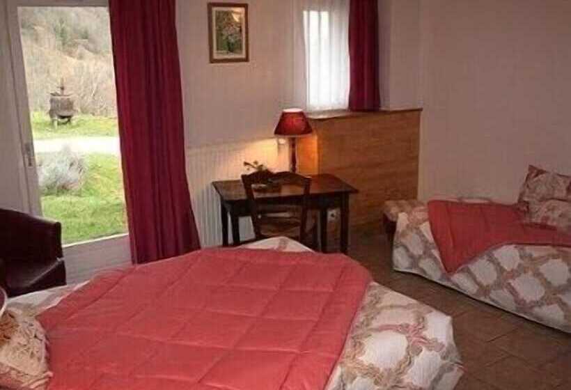 اتاق راحتی, Hôtel La Grange Aux Marmottes