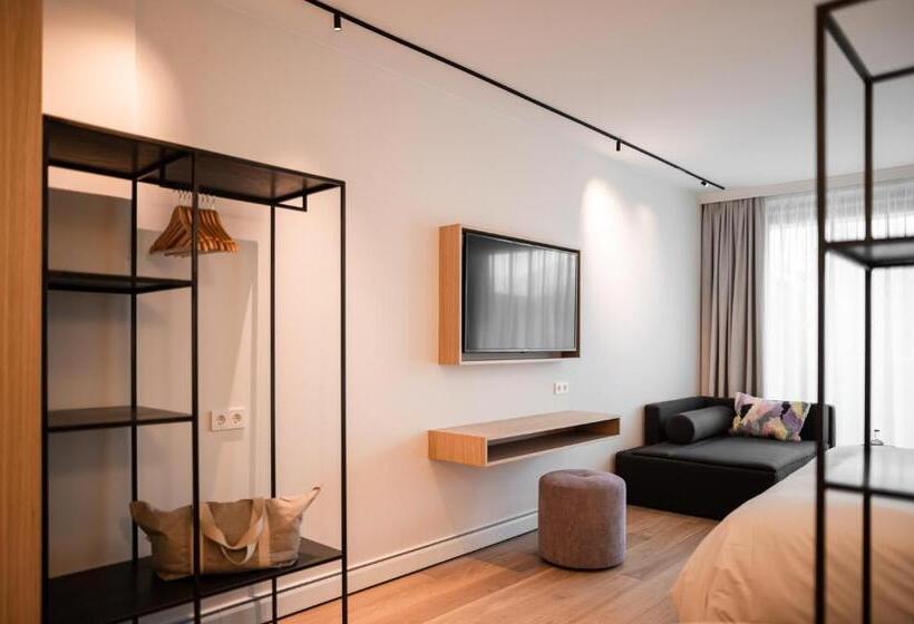 Номер Deluxe, Design Hotel Tyrol