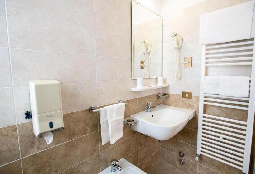 اتاق استاندارد, Eco Hotel Edy