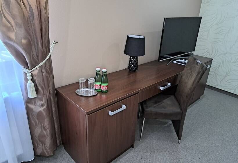 Habitación Estándar Individual, Galanta