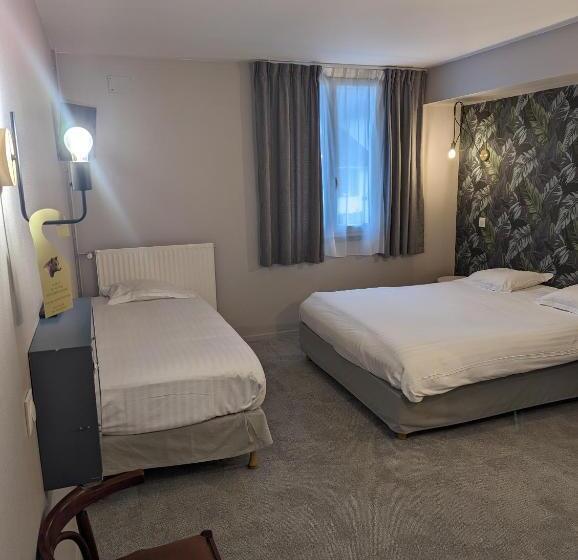 Номер Стандарт Трехместный, Hôtel De L'ours
