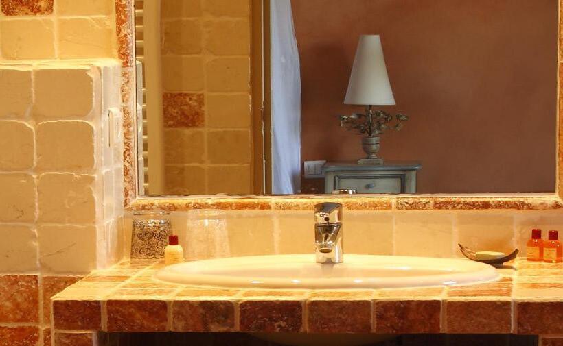 Номер Стандарт, Hôtel Le Mas Des Grès & Restaurant Sous Les Platanes