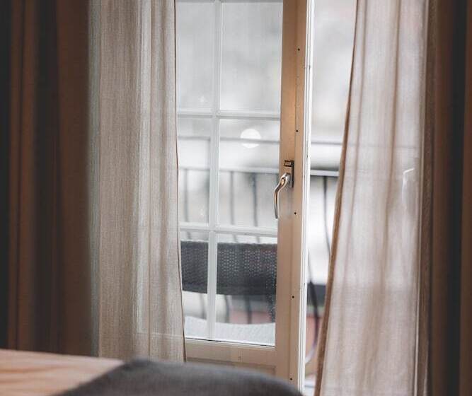 Номер Deluxe, åtellet Hotell