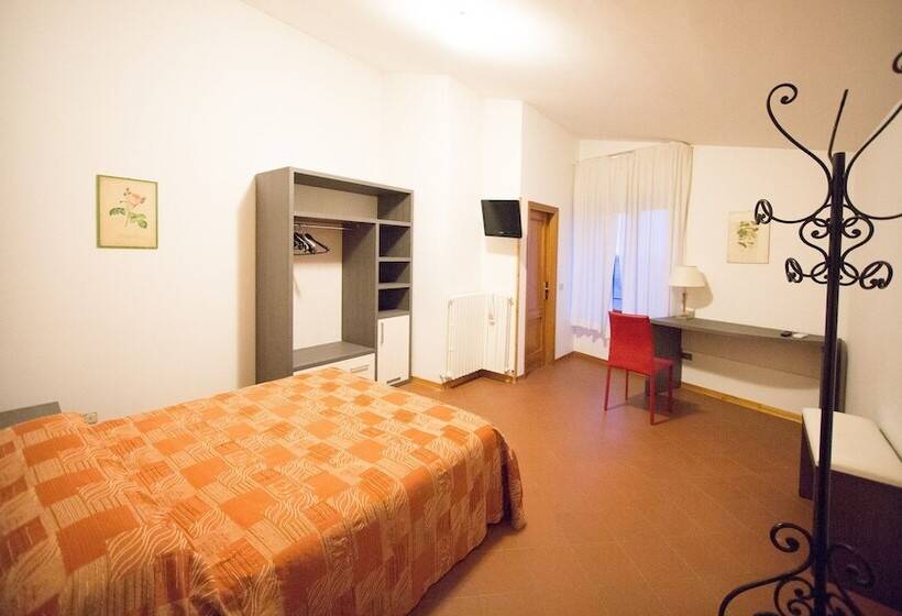 Номер Стандарт Трехместный, I Tigli Albergo Diffuso