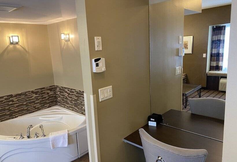 Люкс, Microtel Inn & Suites By Wyndham Timmins