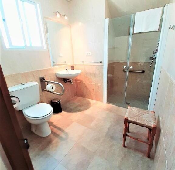 Номер Стандарт Адаптированный для Инвалидов, Hostal Kokkola