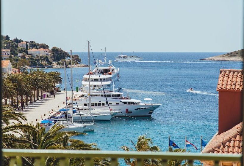 Люкс Deluxe Вид на Море, Park Hvar