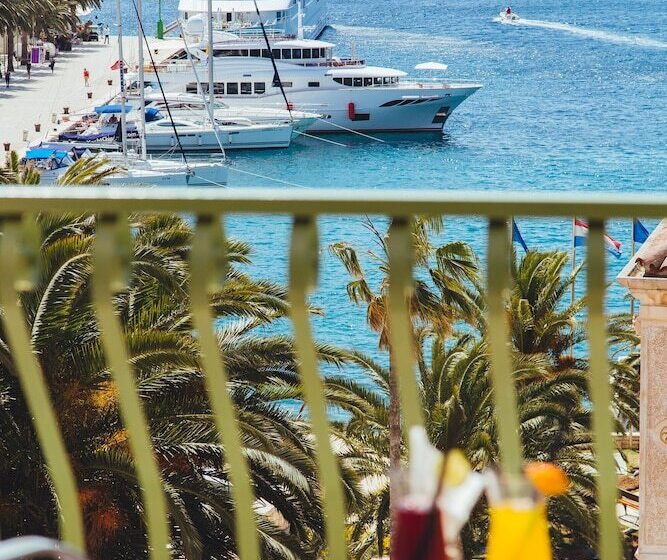 Люкс Deluxe Вид на Море, Park Hvar