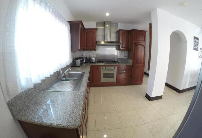 וילה בת חדר שינה 1, Pinjalo Resort Villas   Jade Hill Project Property Development