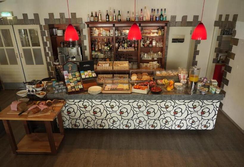 Номер Стандарт, Restaurant De Leygraaf