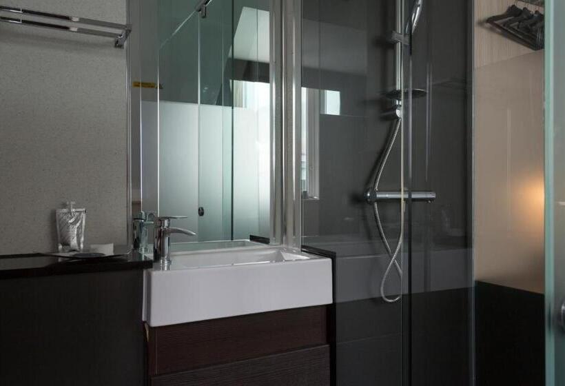 Номер Стандарт, The Z Hotel Victoria