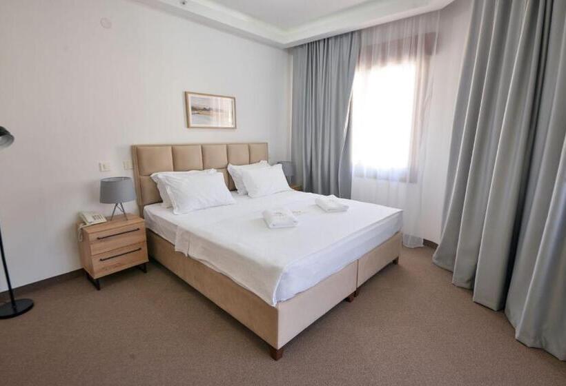 استودیو استاندارد با تراس, Magnolia Place