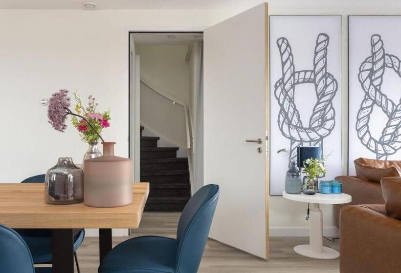 침실 4개 아파트, Vakantie Appartement   Sneekermeer