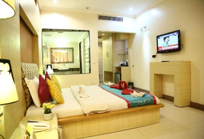 سوییت, Rajshree & Spa