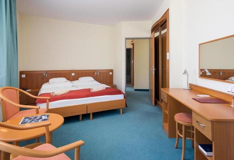 Люкс с гидромассажем, Hunguest Hotel Aqua Sol