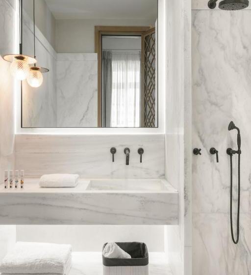 اتاق سوپریور با تخت بزرگ, Castro Hotel Syros