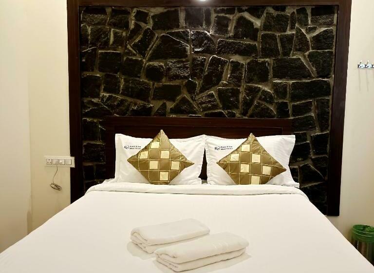 标准间, R Inn Yercaud