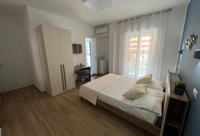 Pokój Czteroosobowy Standard, Oltremare Rooms Agropoli