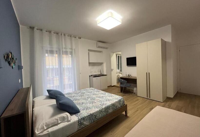 Pokój Czteroosobowy Superior, Oltremare Rooms Agropoli