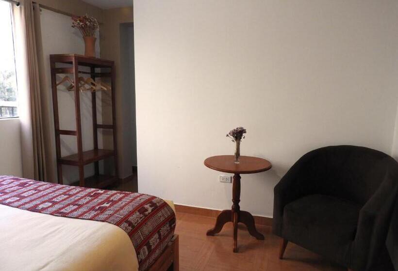 اتاق استاندارد با چشم‌انداز کوهستان, Ayllu B&b Ollantaytambo