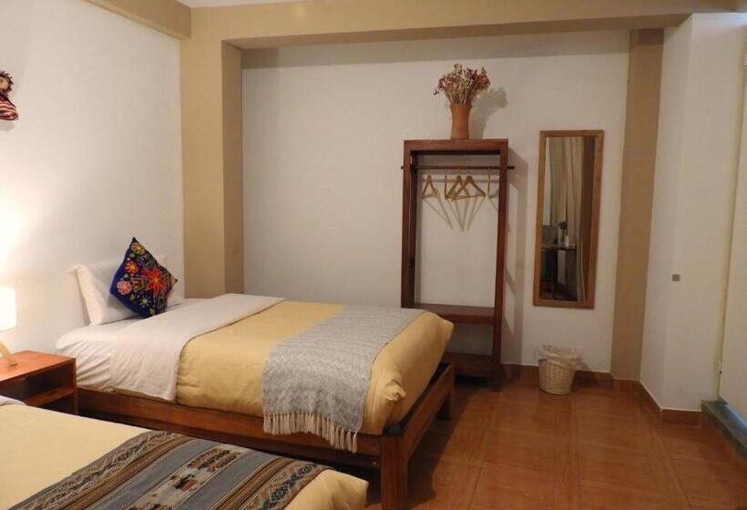 اتاق خانوادگی, Ayllu B&b Ollantaytambo