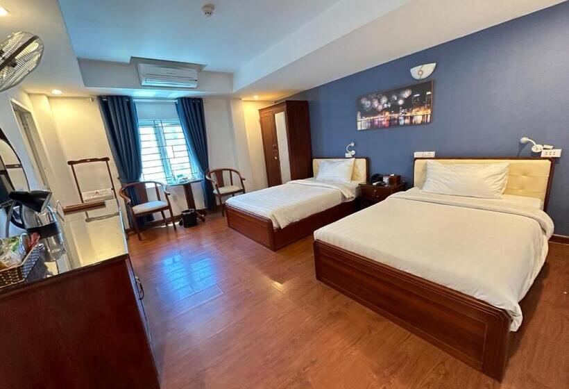 اتاق لوکس با چشم‌انداز شهر, A25 Hotel  137 Nguyễn Du   đà Nẵng