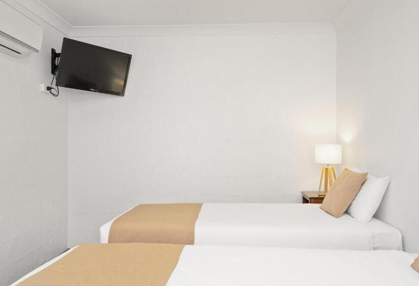 침실 3개 아파트, Wollongbar Motel